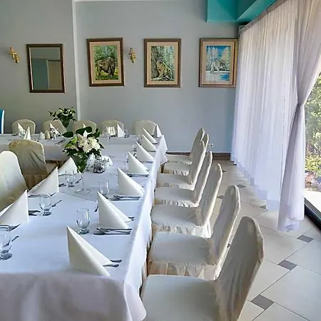 Eko Na Wierzynka & Park Pinokia 3*