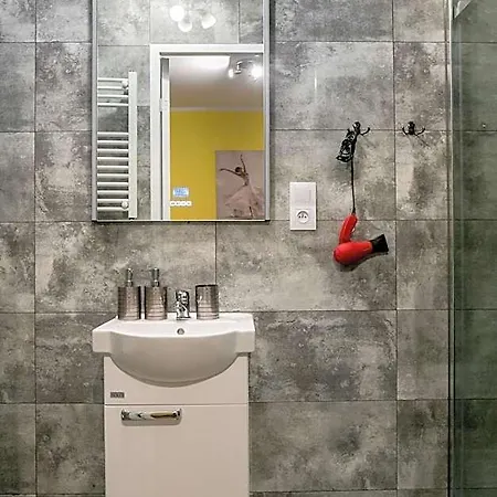 Eko Na Wierzynka & Park Pinokia فندق 3*