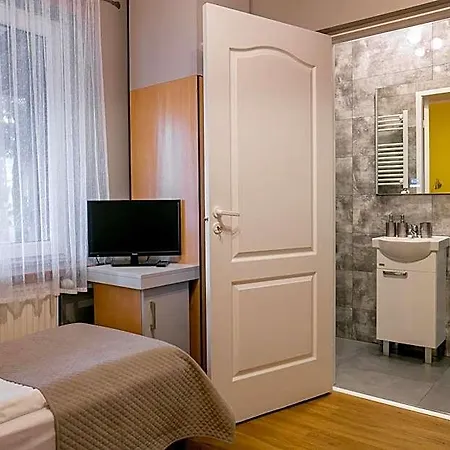 Eko Na Wierzynka & Park Pinokia 3*
