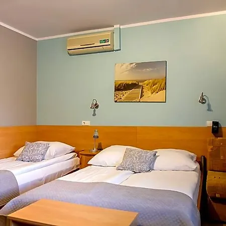 Eko Na Wierzynka & Park Pinokia 3*