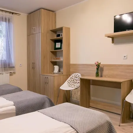 Eko Na Wierzynka & Park Pinokia فندق