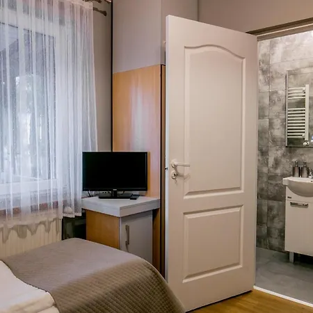 Eko Na Wierzynka & Park Pinokia Hotel 3*