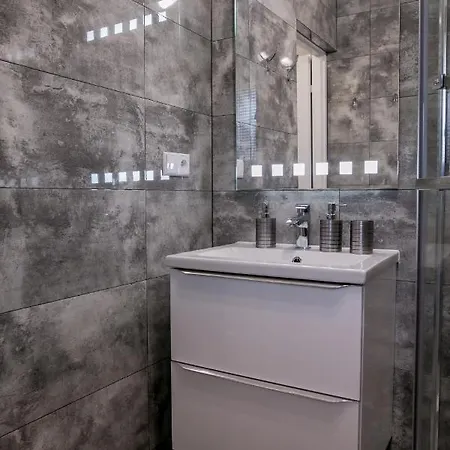 Eko Na Wierzynka & Park Pinokia 3*