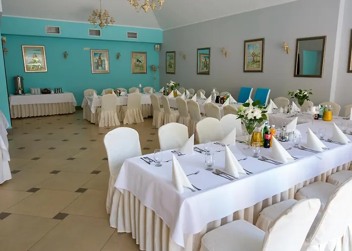 Hotel Eko Na Wierzynka & Park Pinokia 3*